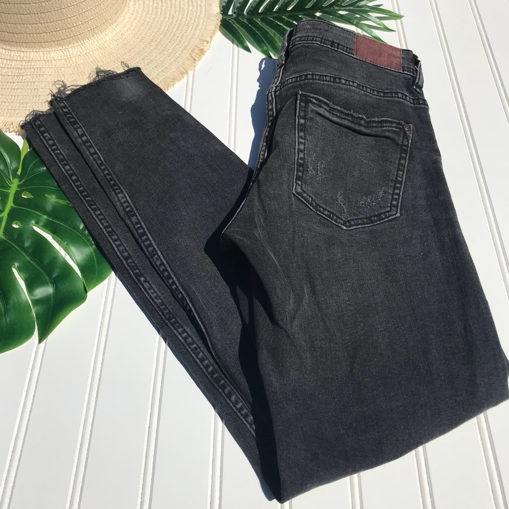 Zara Basic z1975 Denim Distressed Painted Jeans